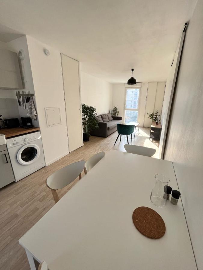 Modern And Bright Apartment Near Paris La Courneuve Luaran gambar